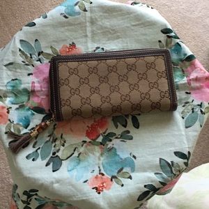 Gucci long wallet